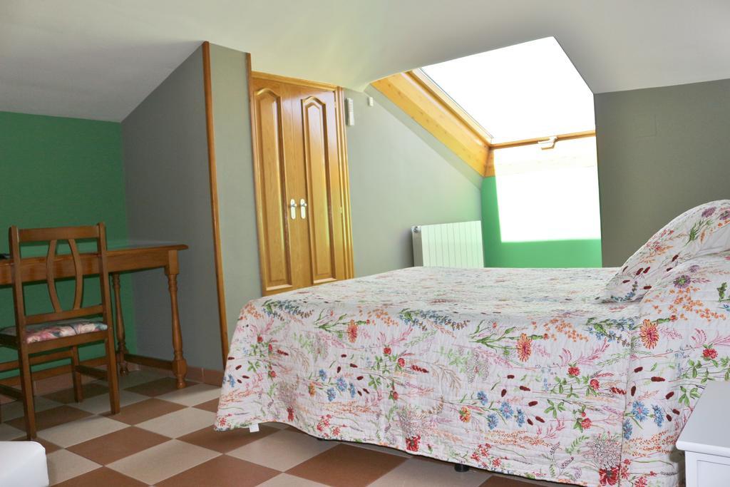 Hostal Don Jaime II Σεγκόβια Εξωτερικό φωτογραφία