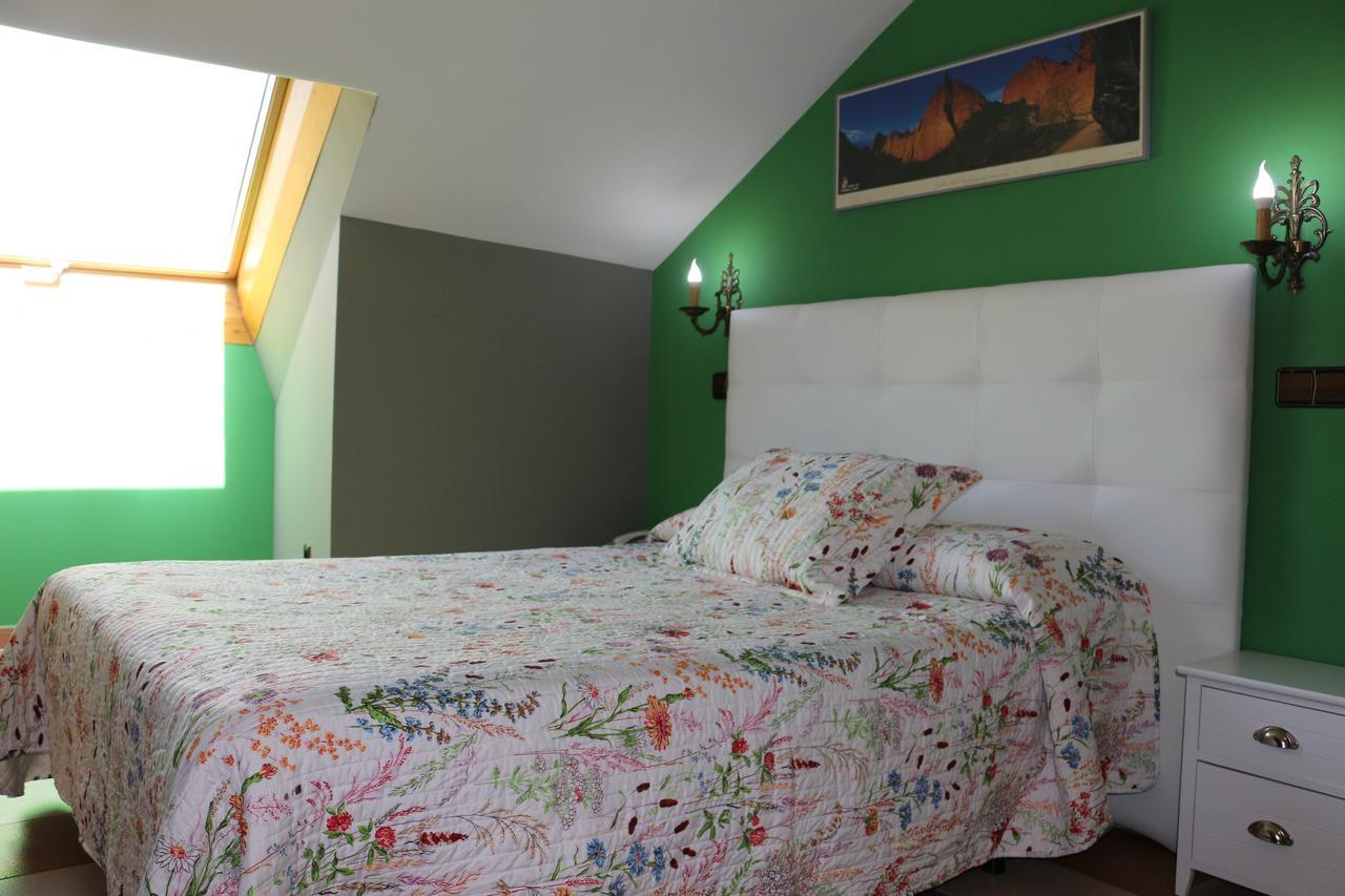 Hostal Don Jaime II Σεγκόβια Εξωτερικό φωτογραφία